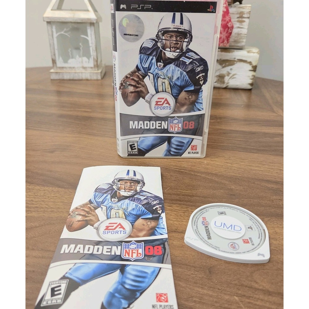 Madden NFL 08 - PlayStation Portable (PSP) With Manual CIB Complete